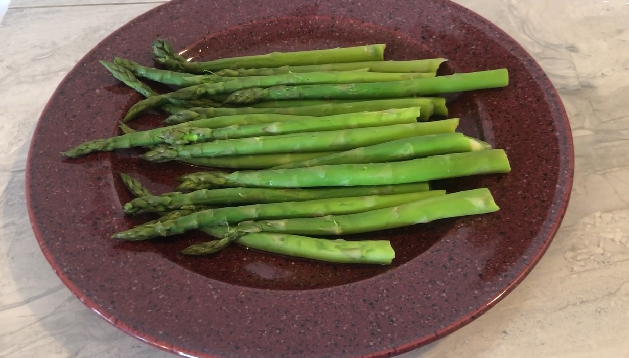 Asparagus – Homemade Dog Food Idea